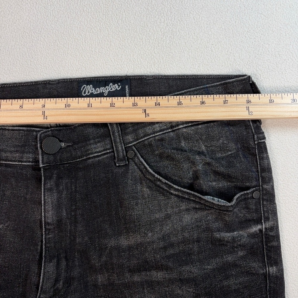 Wrangler Bryson Jeans Men's 36x29* Faded Black Distressed Tapered Stretch Denim - Picture 7 of 16